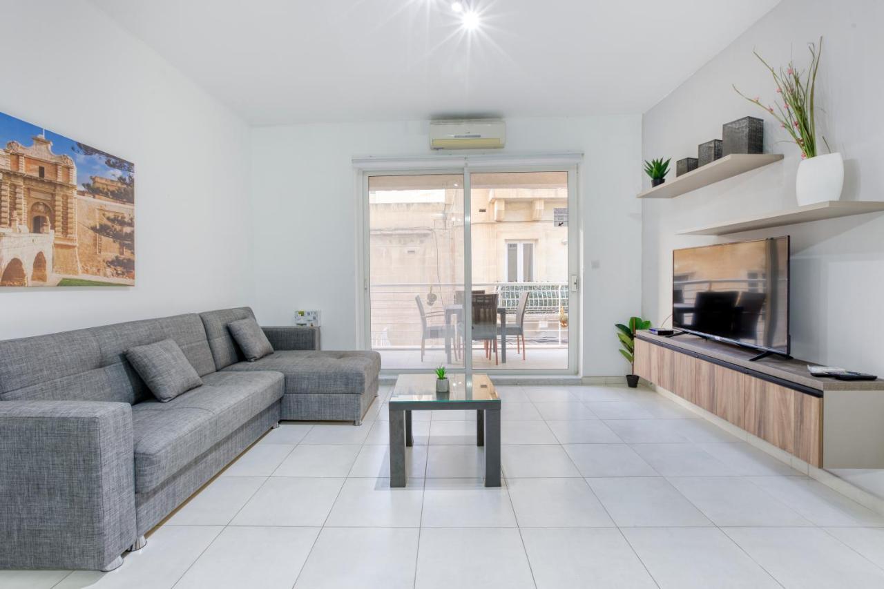 Apartment Cozy 3br Near Promenade Fully Furnished By 360 Estates